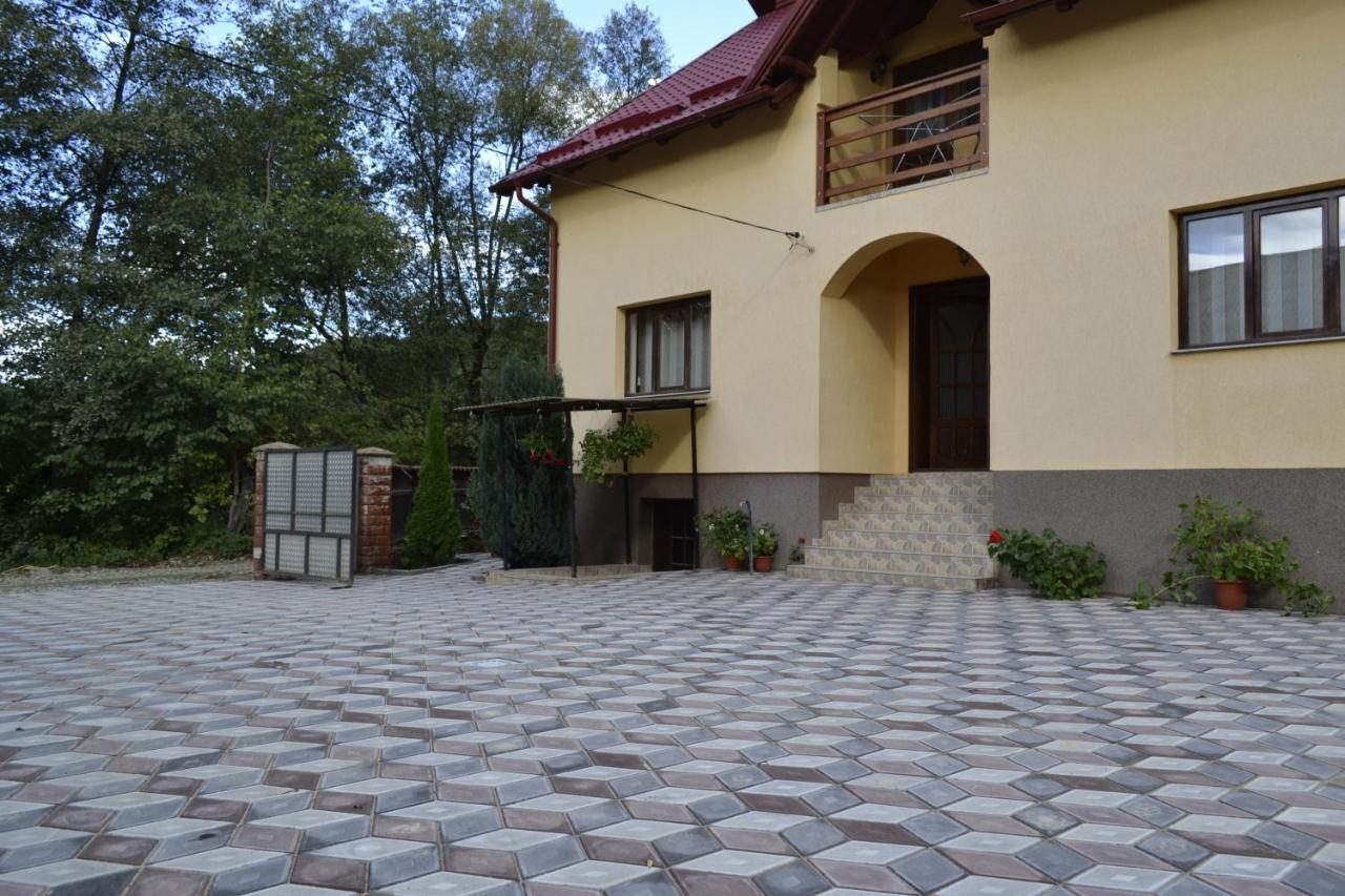 Pensiunea Malinul Birsana Exterior photo